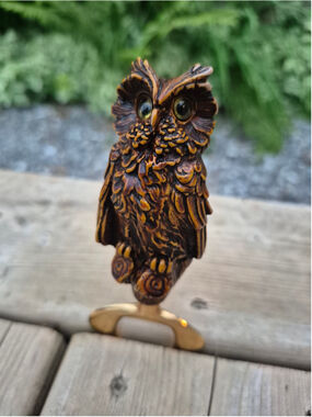 Vintage 1970s Owl Bottle Opener - MCM Faux Wood Resin Kitsch Barware